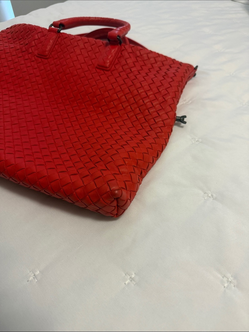 Bottega Veneta Red Intrecciato Woven Tote with Top Handles - Picture 4 of 13